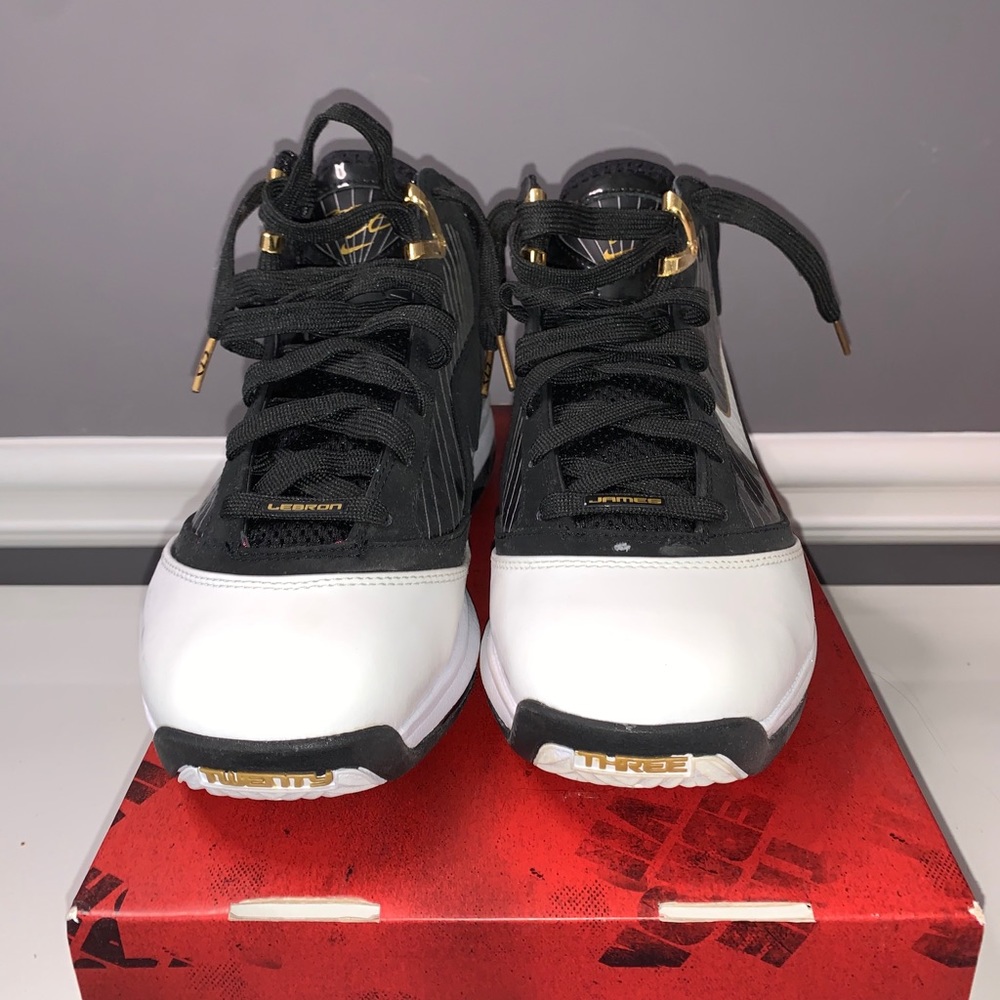 Air Max Lebron VII - Picture 2 of 6